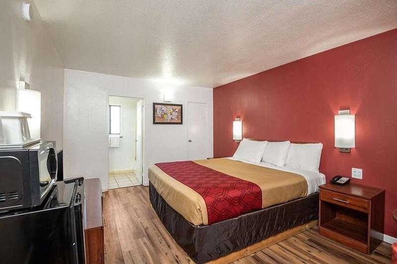 Econo Lodge University Тусон Екстериор снимка